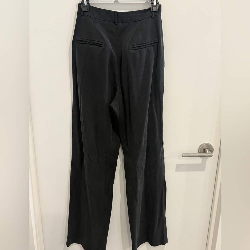 Reformation Mason Pant in Black - Size 2 - Picture 7 of 9